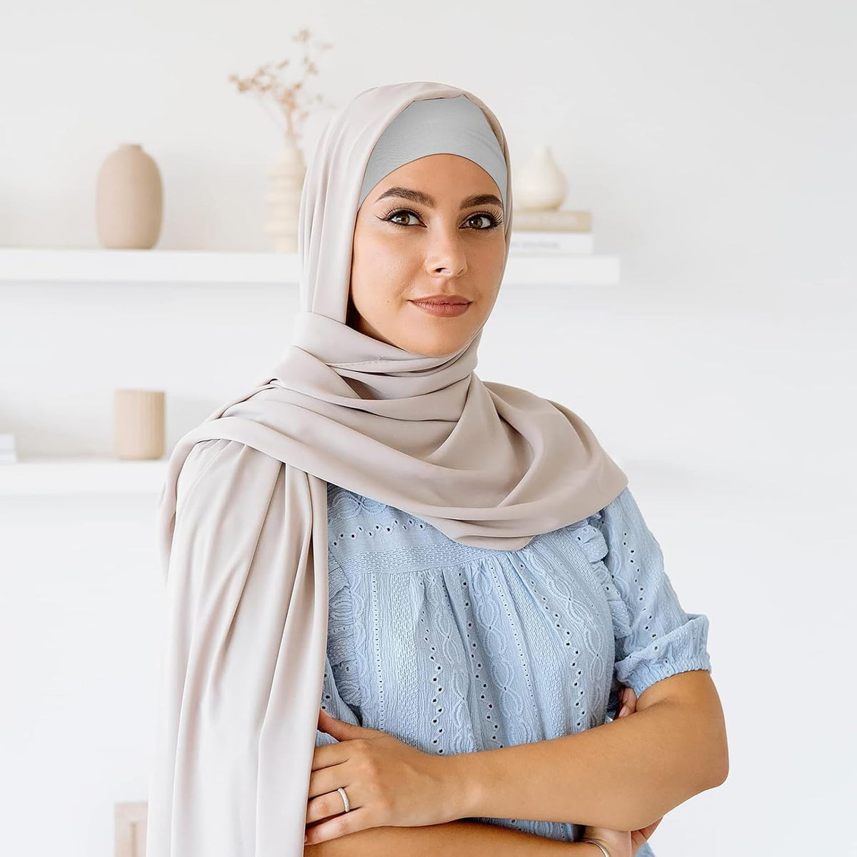 4 Pcs Women Hijab Undercap, Islamic Muslim under Hijab Cap Inner under Scarf Hat Turban with Tie Back Closure