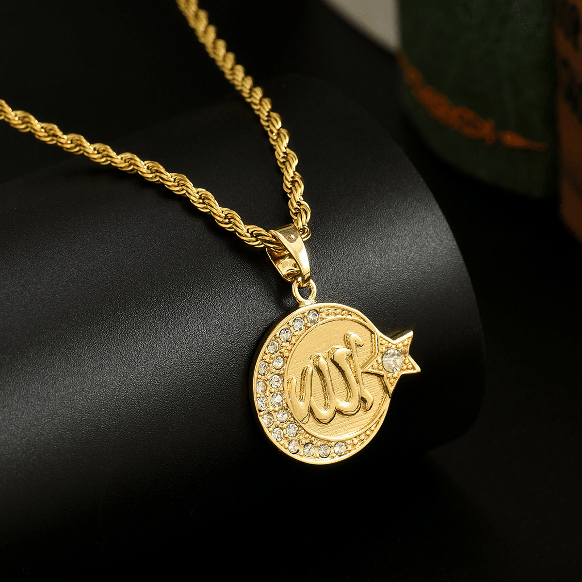 554933011
